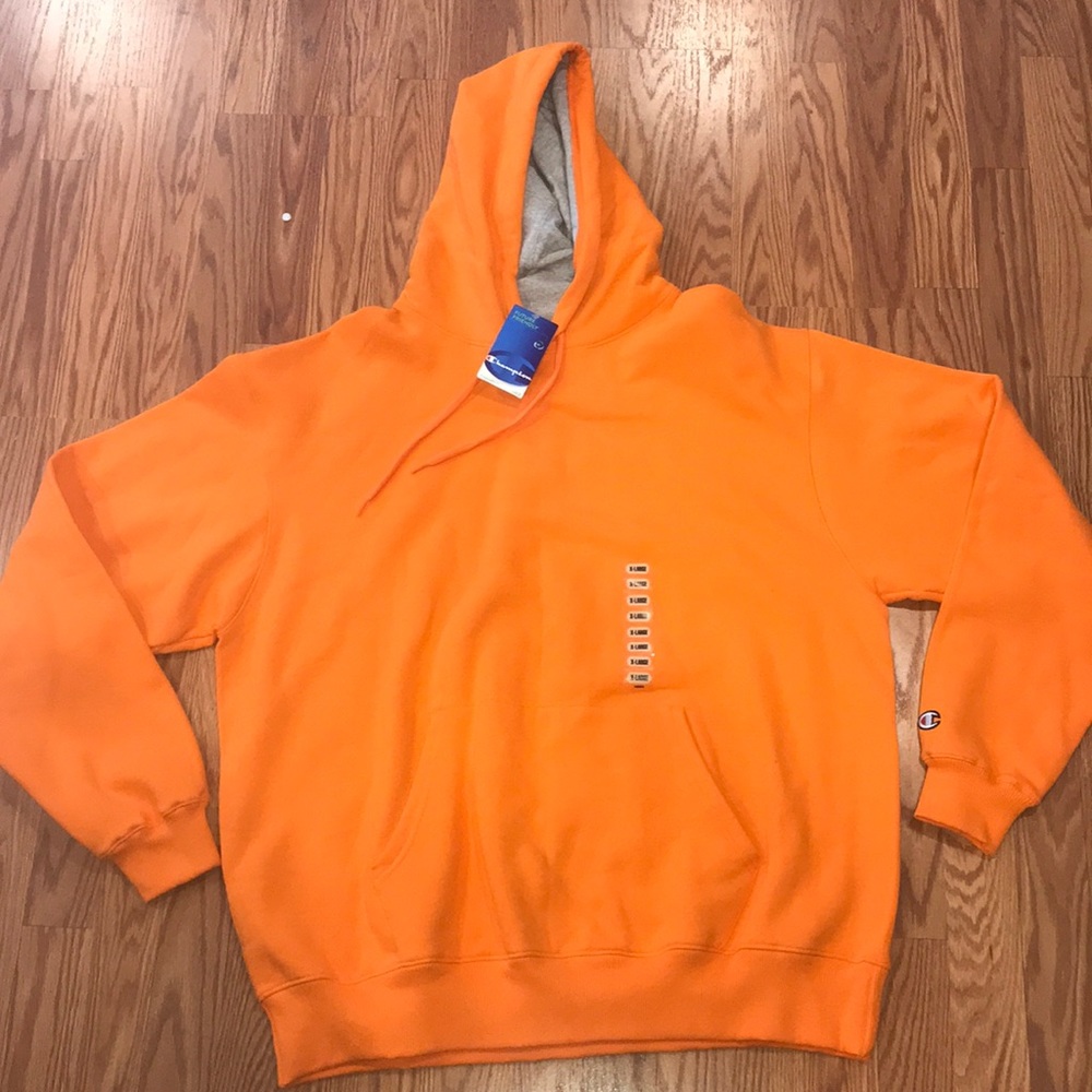 ⭕️SOLD⭕️ New with tags champion sweatshirt